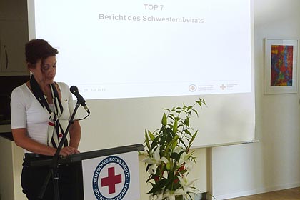 Frau Knirsch berichtete &uuml;ber die Aktivit&auml;ten des Beirats.