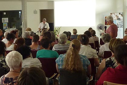 Der Antrag auf Entlastung des Vorstands stellt dieses Jahr Frau Bechtler.