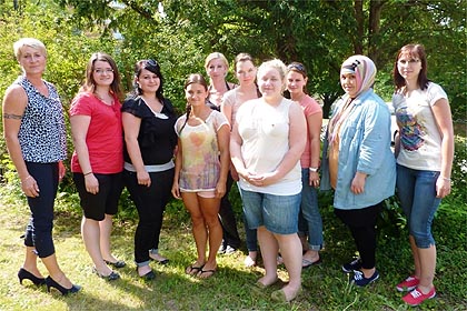 Das Probehalbjahr ist bestanden: Unser Broschenfest am 18. Juli 2013 an der Schule f�r Gesundheitsberufe des Klinikverbunds S&uuml;dwest.