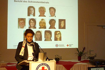 Beiratssprecherin Petra 
                Knirsch berichtete &uuml;ber die T&auml;tigkeitsfelder 
                des Beirats.