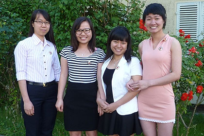 Vier unserer f&uuml;nf 
                Auszubildenden aus Vietnam nahmen erstmalig 
                an der MGV teil.