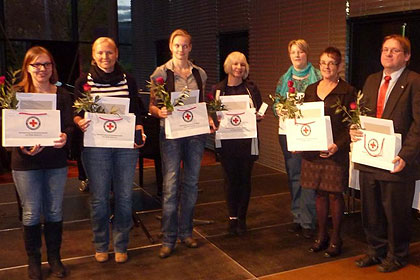 Ehrung der 10-j&auml;hrigen 
                Jubilarinnen.