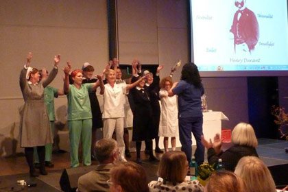 Zu I will follow him traten die kreativen WSSRK Mitglieder auf.