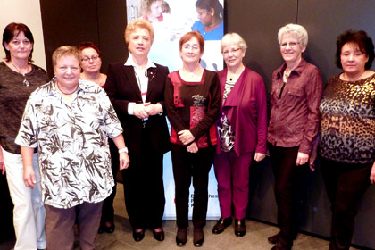 &Uuml;ber ganze 40 Jahre Mitgliedschaft freuen sich die Jubilarinnen.