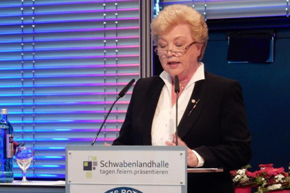 Oberin Barbara Morlock-Schicks er&ouml;ffnete das Schwesternfest.