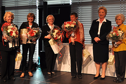 Ehrung der 40-j&auml;hrigen Jubilarinnen. Foto: Sandra 
            Hintermayr
