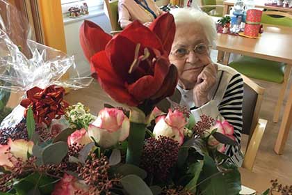 Bemerkenswerte 100 Jahre 
            wurde am 13.12.16 unsere Bewohnerin Frau 
            Sch&ouml;namsgruber.