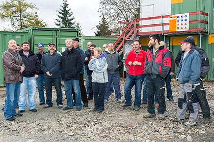 Ein besonderer Dank galt den tatkr�ftigen Bauleuten.