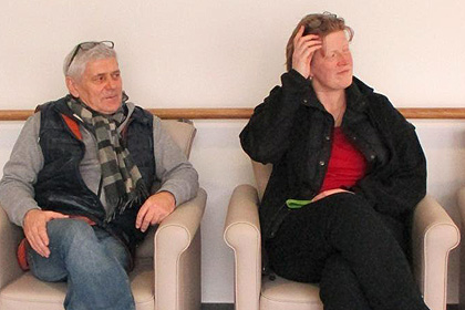 Frau Kohlweiler, Heimleitung und Herr Seifert, Pflegedienstleitung bei einer kurzen Pause.